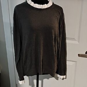 14th & Union Black and White Turtleneck Sweater